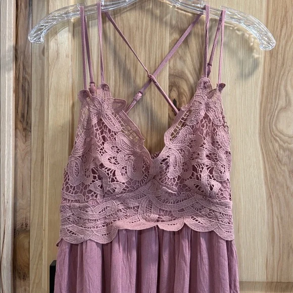 NWT Listicle Dusty Rose Ruffle Lace Victorian Inspired Feminine Maxi Dress Sz L - Picture 3 of 13